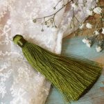 8 cm tassel imitation silk Olive Green x 1 pc