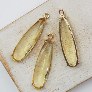 8ร32 mm Drop in metal setting Light Topaz x 2 pc(s)