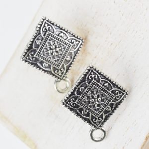 Patina silver earstuds 18 x 22 mm x 2 pcs