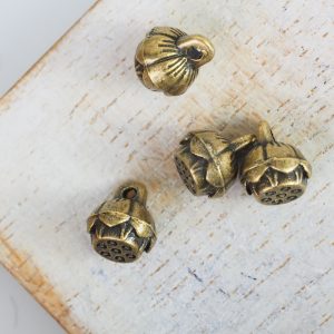 9x8 mm charm lotus antique bronze x 1 pc(s)