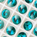 8 mm round glass cabochon Green Zircon x 6 pc(s)