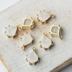 11x8 mm teardrop glass pendant drop in metal setting Icicle Snow White x 1 pc(s)