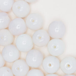 6 mm round glass pearls Milky Amethyst x 40 pc(s)