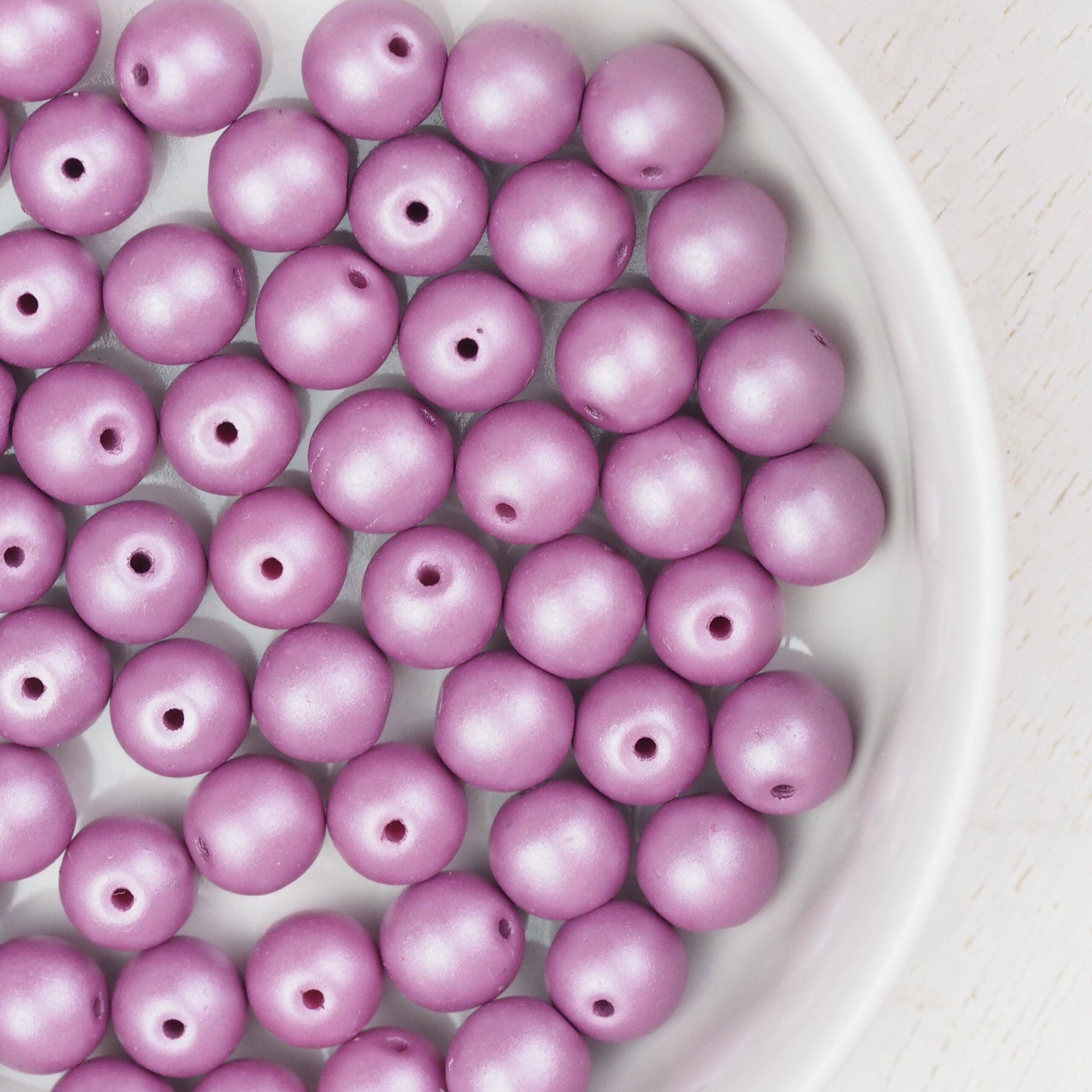 6 mm round glass beads