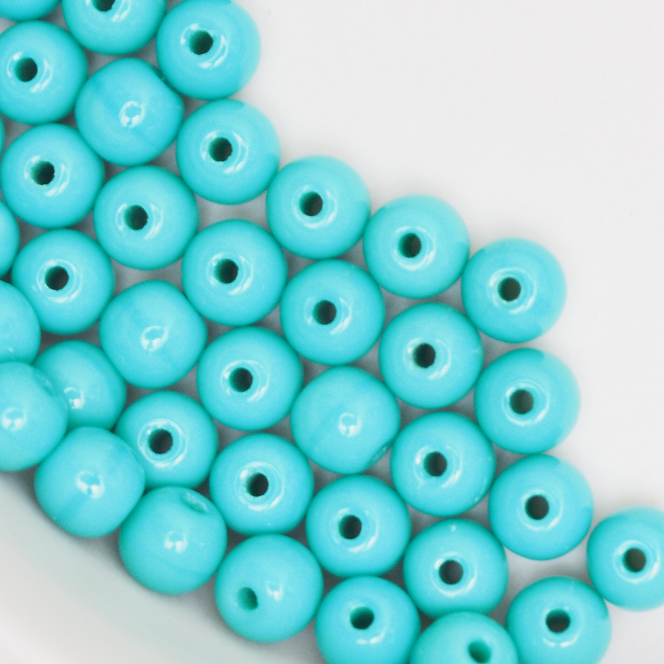 4 mm round glass beads