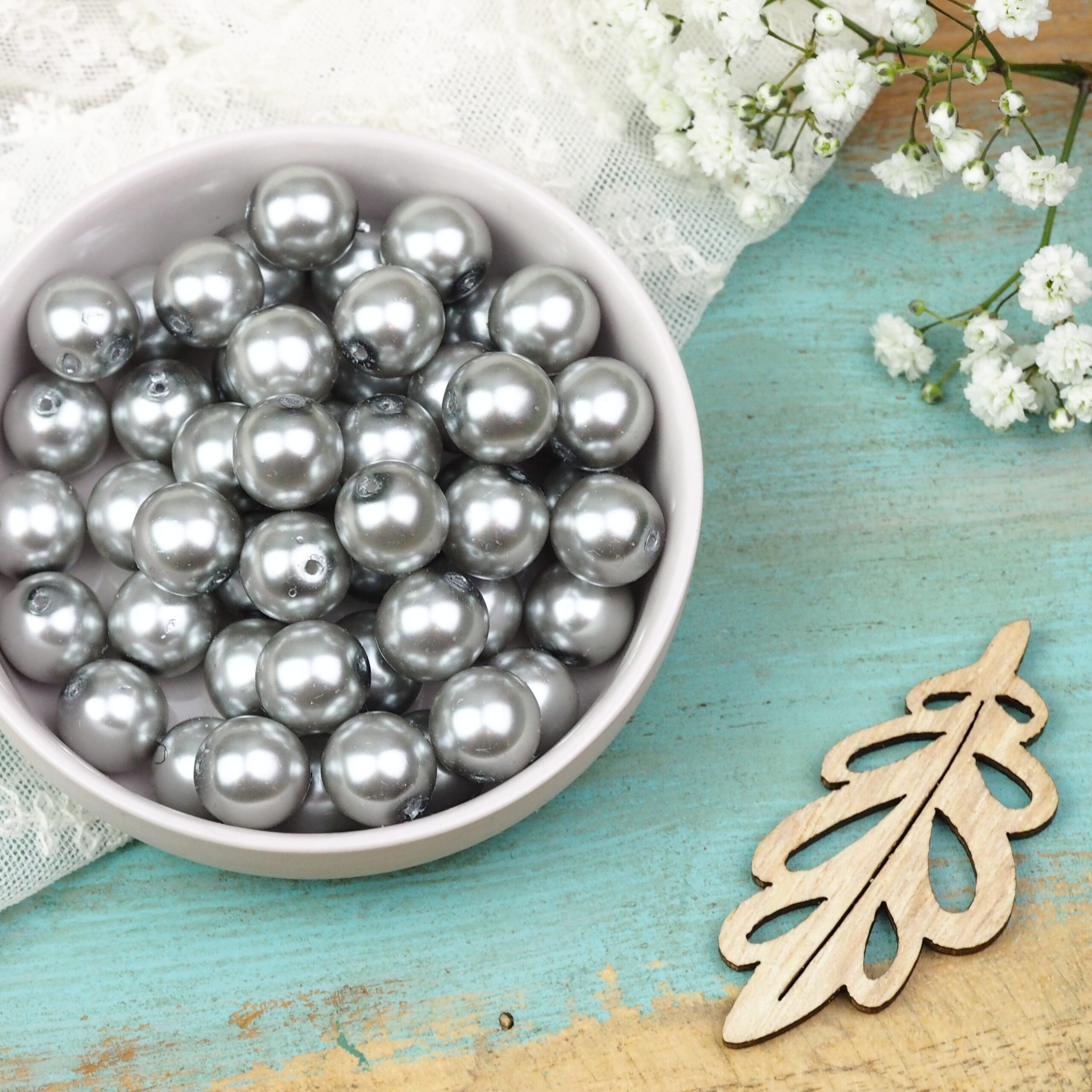 10 mm round glass beads