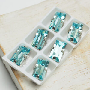 5x10 mm baguette glass cabochon Aquamarine with Silver Claw x 6 pc(s)