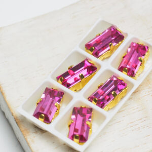5x10 mm baguette glass cabochon Fuchsia with Gold Claw x 6 pc(s)