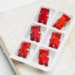 5x10 mm baguette glass cabochon Light Siam with Silver Claw x 6 pc(s)