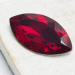 17x32 mm navette glass cabochon Siam x 1 pc(s)