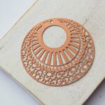 35x38 mm filigree Round Coffee Brown x 2 pc(s)