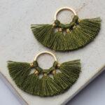 2x3 cm fan tassel Light Olive Green x 2 pc(s)