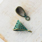 10x15 mm Verdigris Patina pendant holder Magic Triangle x 6 pc(s)