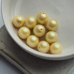 8 mm Preciosa Nacre round pearls Pearlescent Yellow x 20 pc(s)11