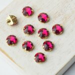 6 mm / ss30 Preciosa sew-on rhinestone Ruby in Gold-colored setting x 10 pc(s)
