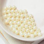 4 mm Preciosa Nacre round pearls Pearlescent Cream x 50 pc(s)