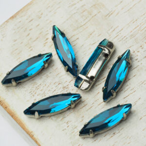4x15 mm navette glass cabochons with claw