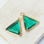 18x21 mm Triangle Drop in metal settings Emerald x 2 pc(s)