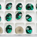 8 mm Preciosa chaton Emerald x 6 pc(s)