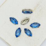 5x10 mm Navette glass cabochon Sapphire with silver-colored claw x 6 pc(s)