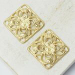 17x17 mm Lucky Clover filigree Gold-colored x 2 pc(s)