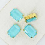 10x14 mm rectangle glass cabochon Turquoise Matt with gold-colored claw x 4 pc(s)