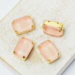10x14 mm rectangle glass cabochon Juicy Peach with gold-colored claw x 4 pc(s)