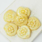 17x17 mm Rococo Heart bead Alabaster Milky Beige x 6 pc(s)