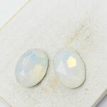 13x18 mm oval glass cabochon White Opal x 2 pc(s)