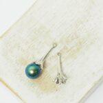 7x18 mm Flower charm for half drilled pearl  Silver-colored x 2 pc(s)