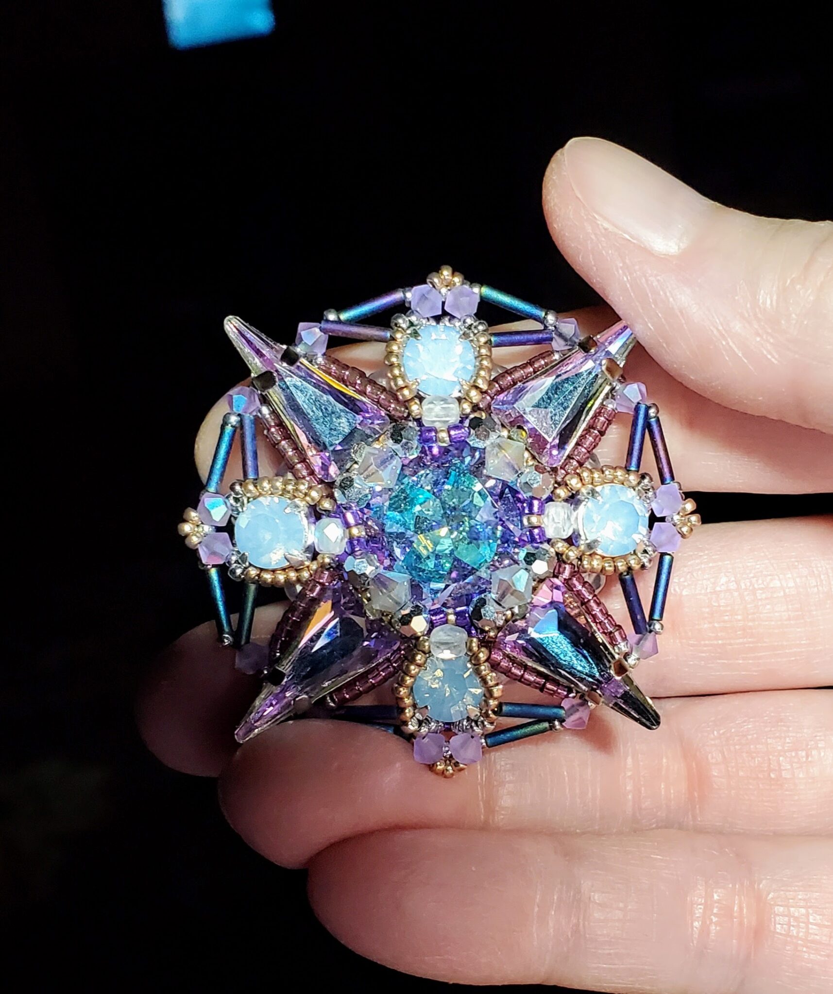 AURORA pendant beading tutorial by Zuzi Hake