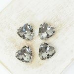 10 mm Heart glass cabochon Black Diamond with silver-colored claw x 4 pc(s)