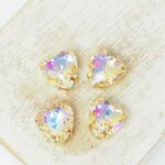 10 mm Heart glass cabochon Paradise Shine with gold-colored claw x 4 pc(s)