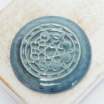 36 mm Constellations Beadingschool Art Cabochon Steel blue on light clay x 1 pc(s)