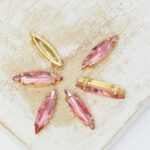 4x15 mm Navette glass cabochon Rose with Gold Colored claw x 6 pc(s)