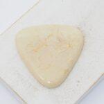 35x36 mm Rounded Triangle Beadingschool Art Cabochon Marbled Gold on light clay x 1 pc(s)