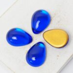 13x18 mm Pear glass cabochon Sapphire Gold Matte Foiled x 4 pc(s)