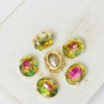 8x10 mm oval glass cabochon Vitrail Rose Laser Light with gold-colored claw x 6 pc(s)