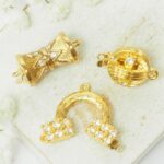 Neumann clasp collection Scarlet