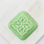 23x23 mm Square Ceilidh Knot Beadingschool Art Cabochon Green on light clay x 1 pc(s)
