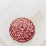 26 mm Small Round with Lacy Flower Beadingschool Art Cabochon Barn Red on light clay x 1 pc(s)