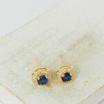 8x8 mm Round Freshwater earstud with Royal Blue Zircon Gold-colored x 2 pc(s)