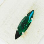 9.5x35 mm Preciosa Fancy Slim Navette Emerald with Silver-colored claw x 1 pc(s)