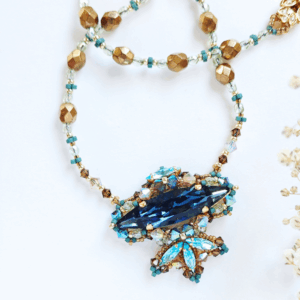 ELYSIAN LIGHT pendant beading tutorial by Zuzi Hake