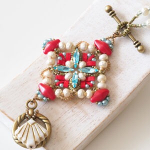 EMERGE pendant beading tutorial by Erika