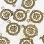 25x29mm The Way Compass Charm Antique bronze x 10 pc(s)