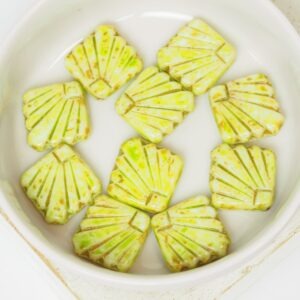 17x17 mm Diafan bead Alabaster Travertin Green Painted x 10 pc(s)