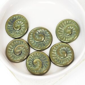 18x18 mm Fossil Shell bead Jet Red Luster x 6 pc(s)