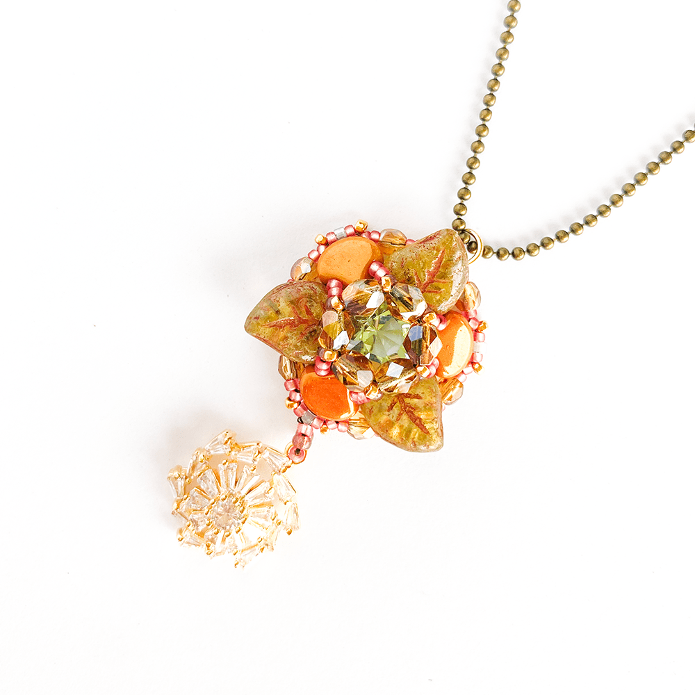 AQUILA pendant beading tutorial by Veronika