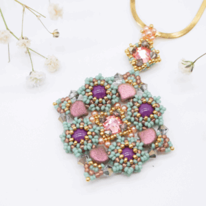 SAHARA BLOOM pendant tutorial by Vicky Roberts